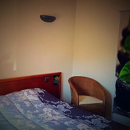 Les Vieilles Pierres Hotell *