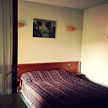Hotell Les Vieilles Pierres Eymet