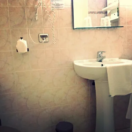 Hotell Les Vieilles Pierres