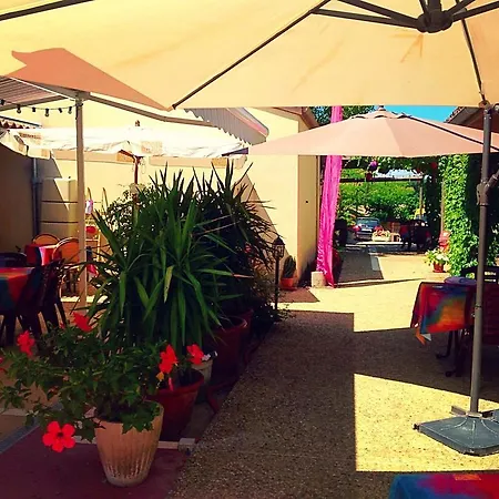 Hotell Les Vieilles Pierres Eymet